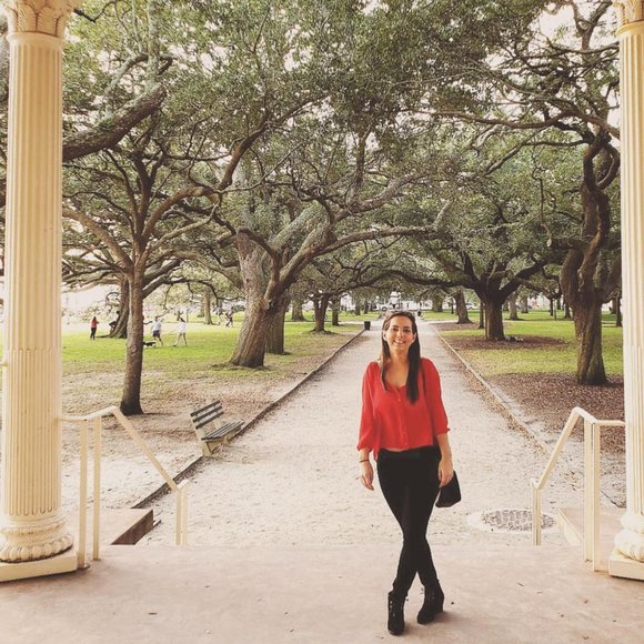 Meet your Posher, Gina! - Picture 2 of 2